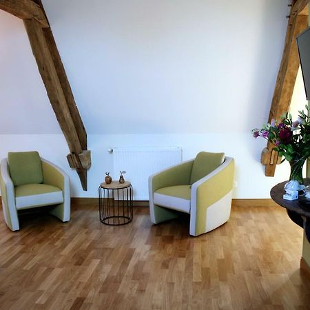 Jort Safraniere De La Venelle Du Moulin B&B 외부 사진