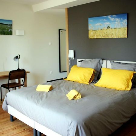Jort Safraniere De La Venelle Du Moulin B&B 외부 사진