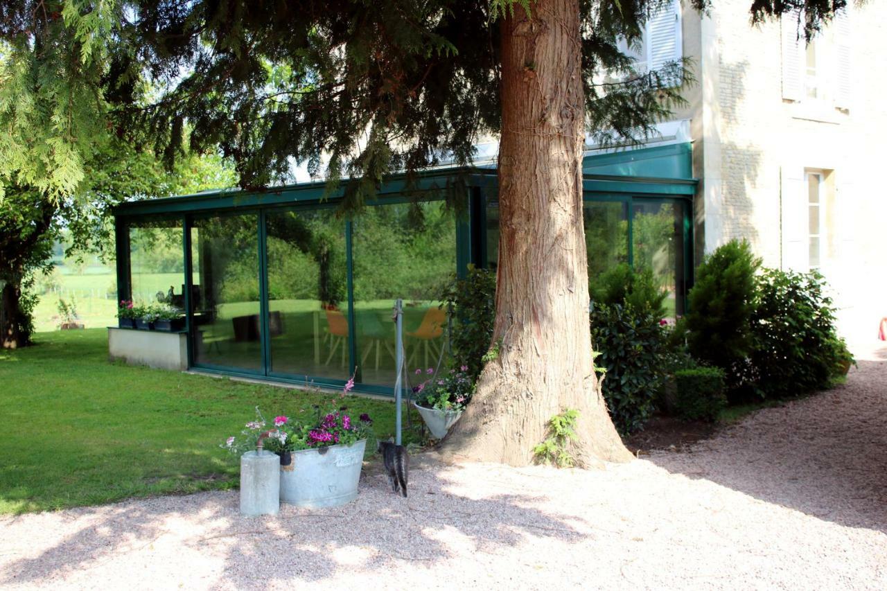 Jort Safraniere De La Venelle Du Moulin B&B 외부 사진